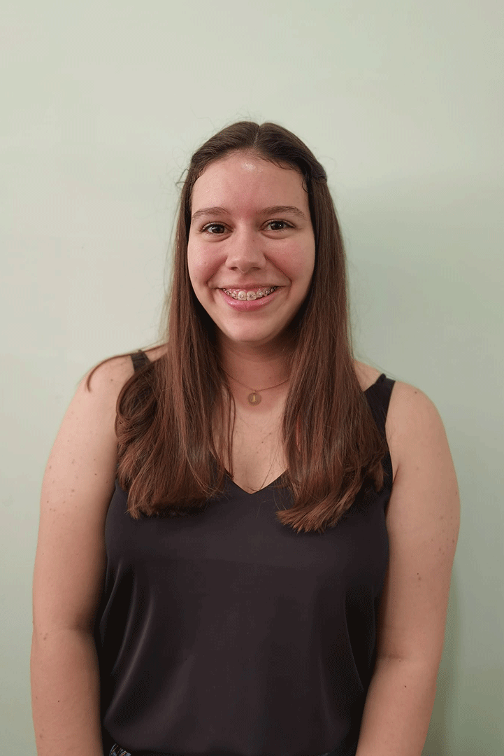 https://stage.calculosevirgulas.pt/wp-content/uploads/2022/08/Joana-Silva-Assistente-Administrativa.png